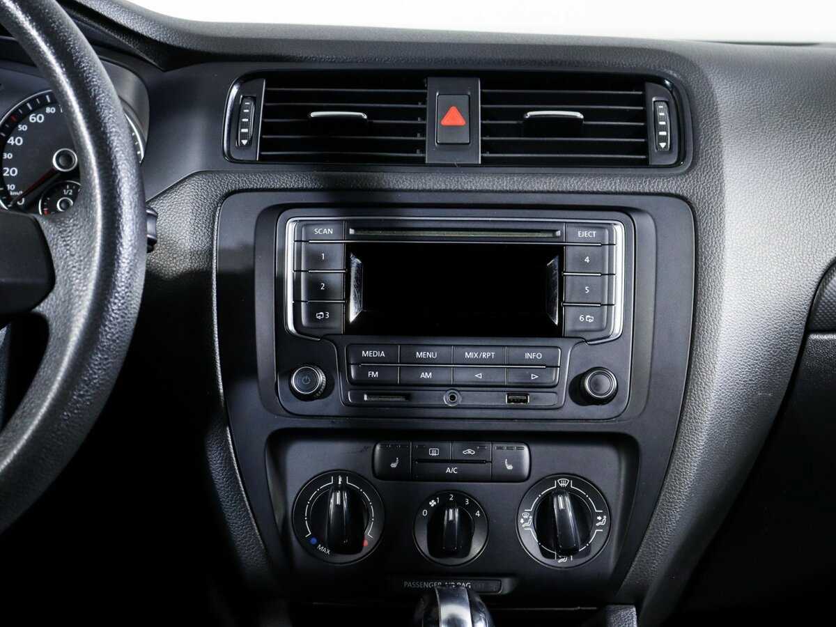 Б/У Фольксваген Джетта 2013 года. Фото: #9