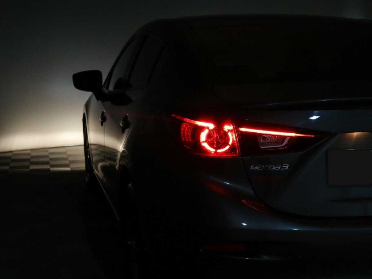 Б/У Мазда 3 2014 года. Фото: #24