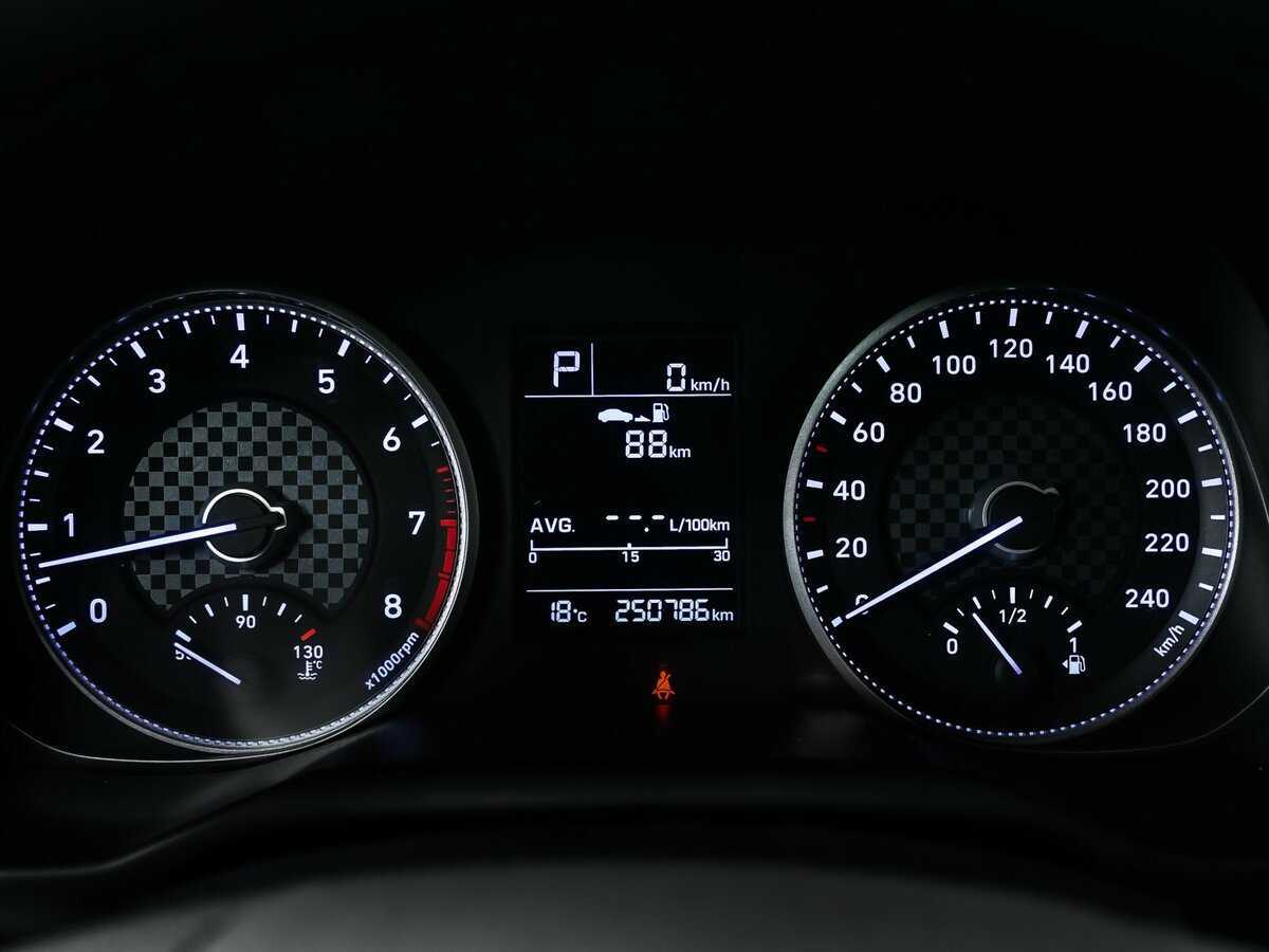 Б/У Хендай Елантра 2020 года. Фото: #9