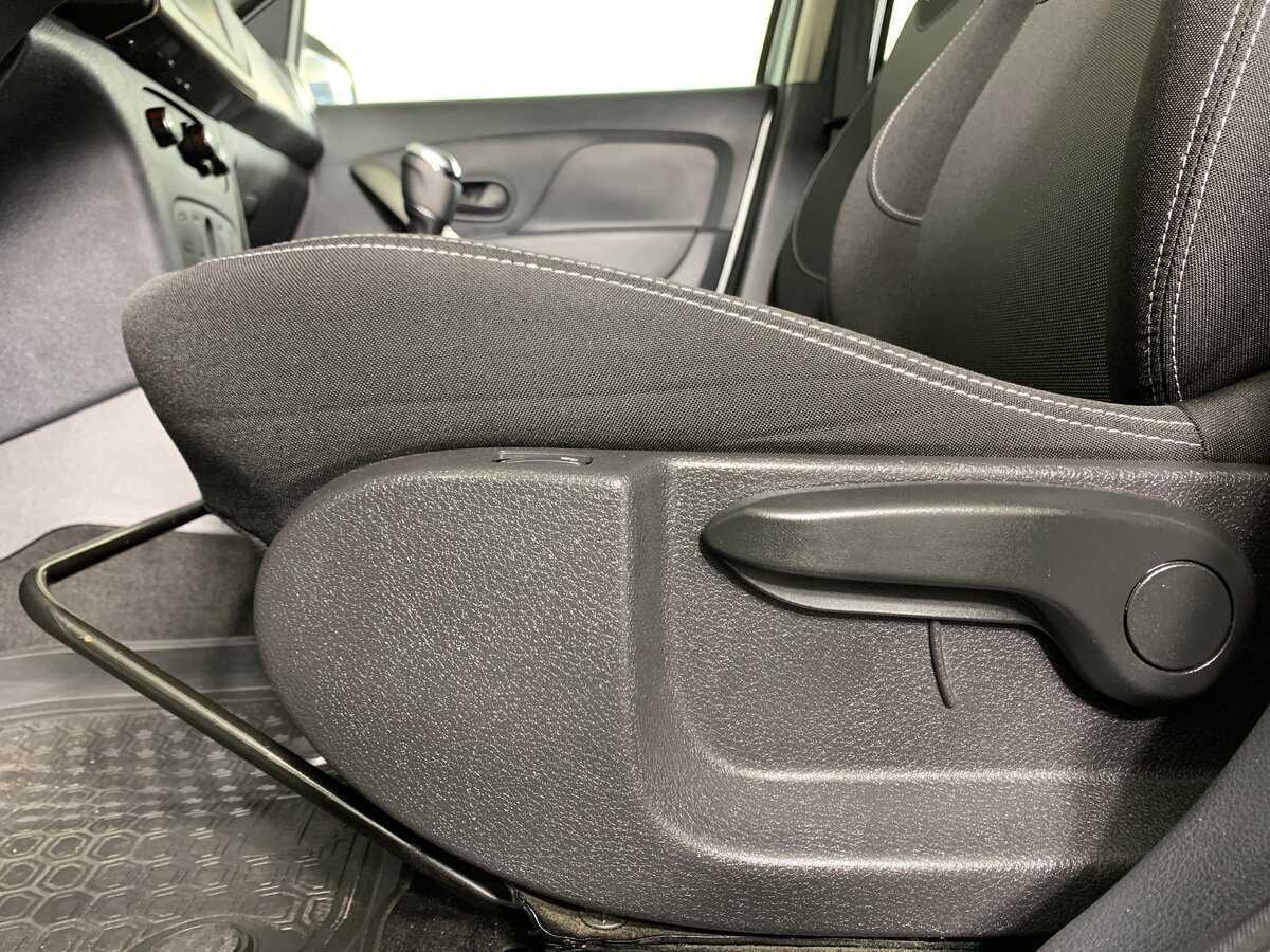 Б/У Рено Сандеро 2022 года. Фото: #16