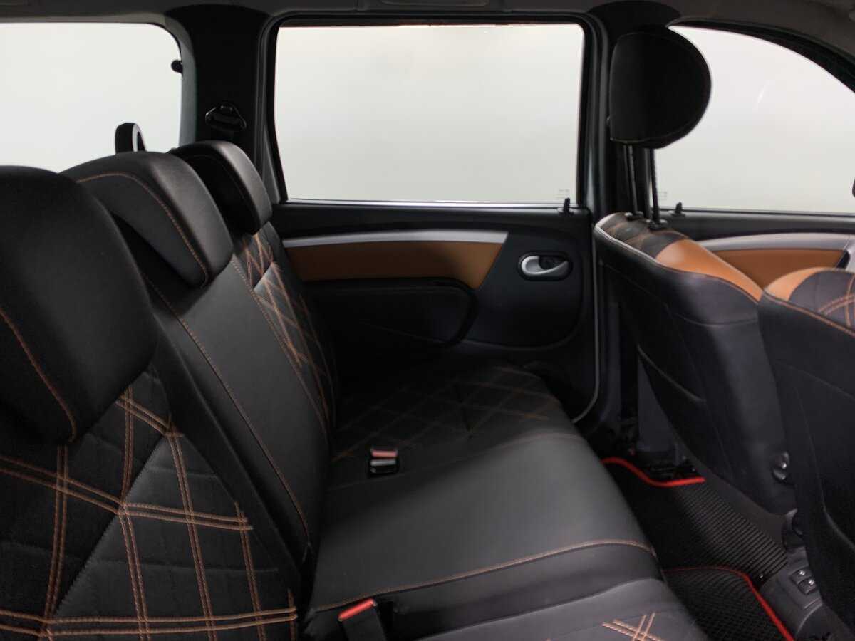 Б/У Лада (ВАЗ) Ларгус 2019 года. Фото: #17