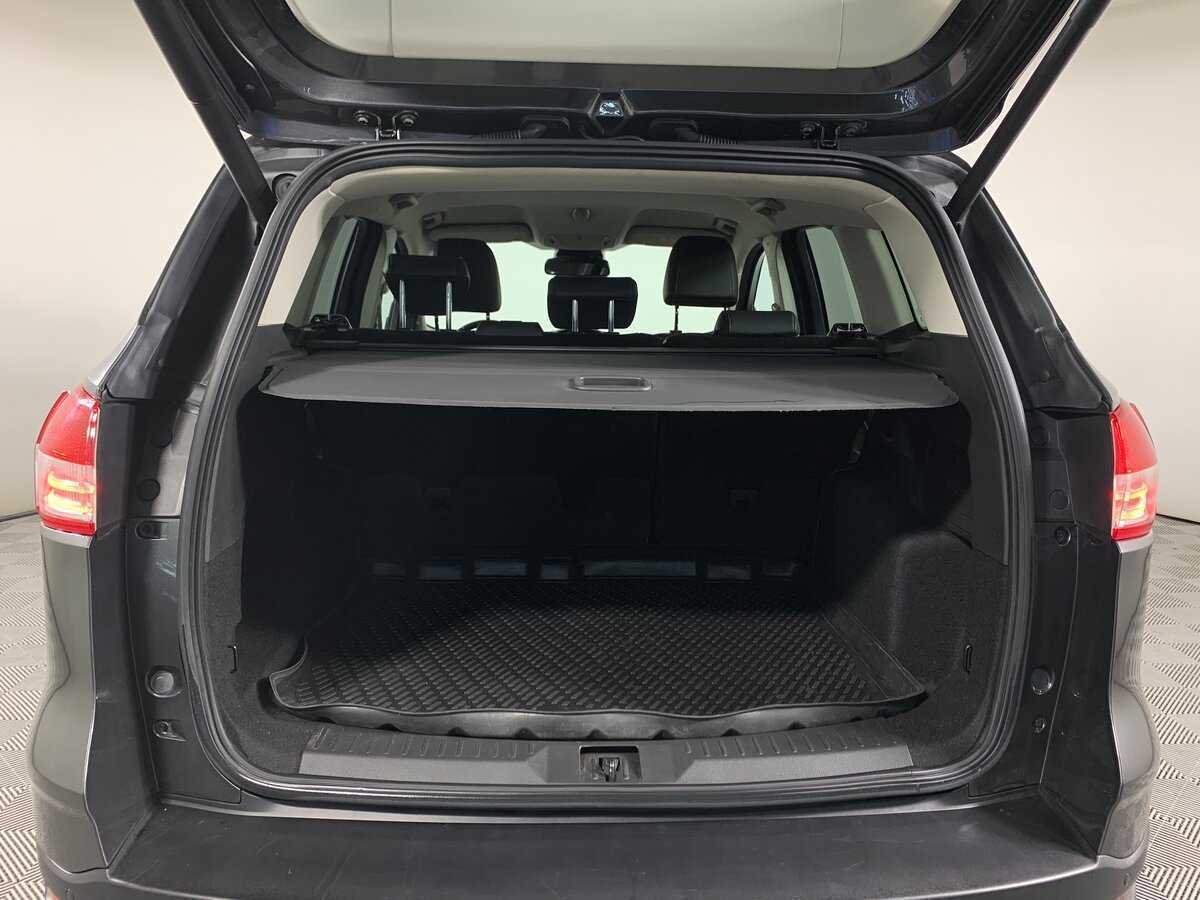 Б/У Форд Куга 2016 года. Фото: #19