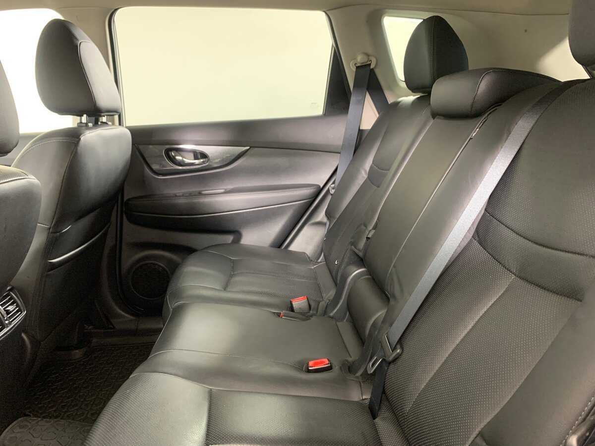 Б/У Ниссан Икс-Трейл 2016 года. Фото: #18