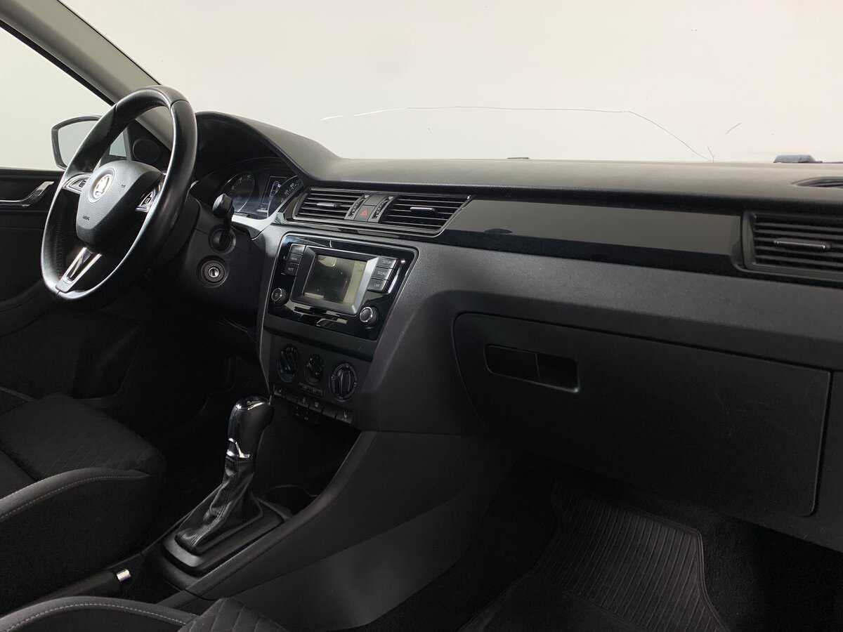 Б/У Шкода Рапид 2015 года. Фото: #12