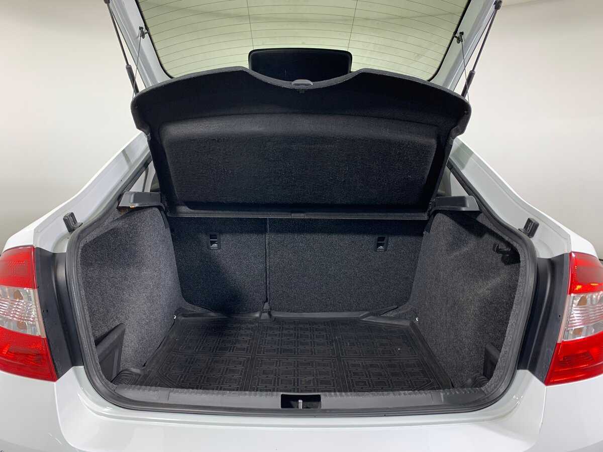 Б/У Шкода Рапид 2015 года. Фото: #18