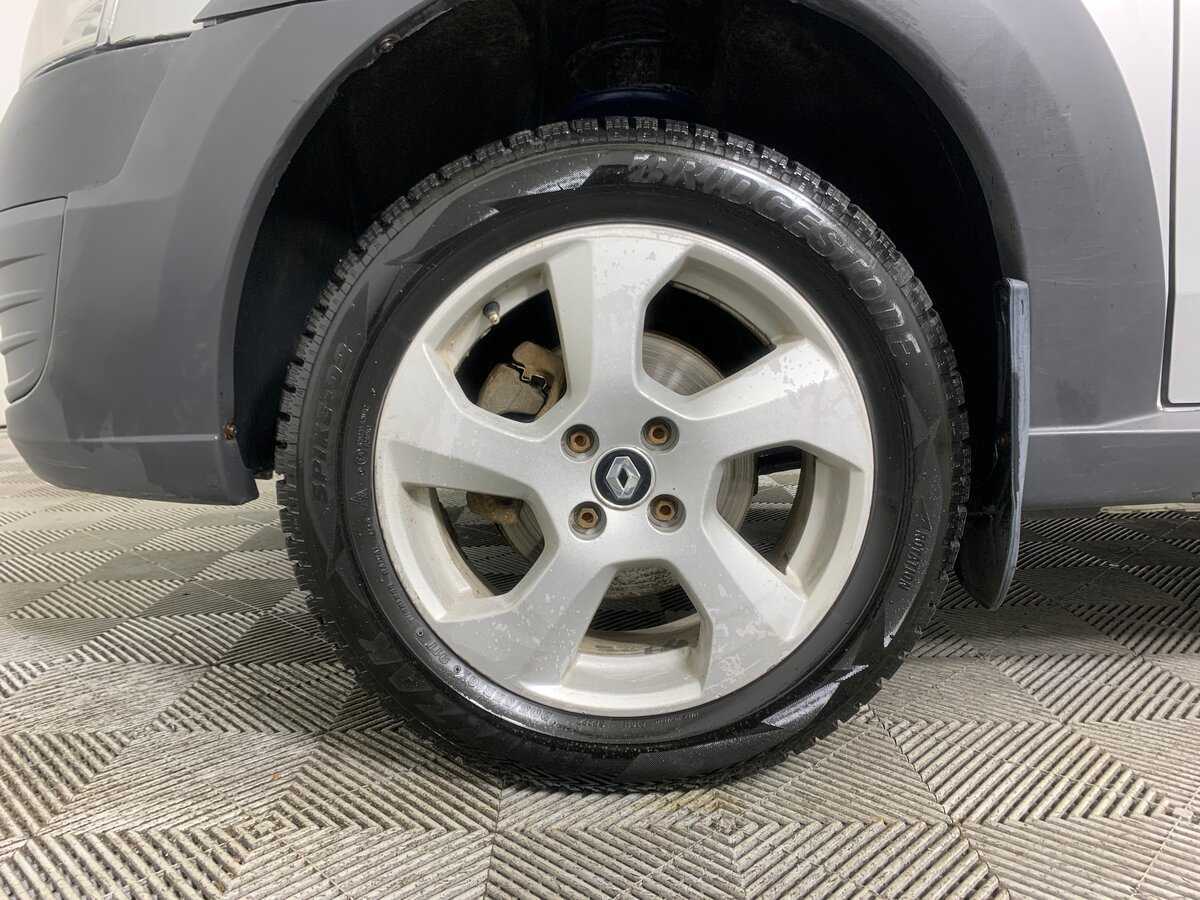 Б/У Лада (ВАЗ) Ларгус 2019 года. Фото: #8