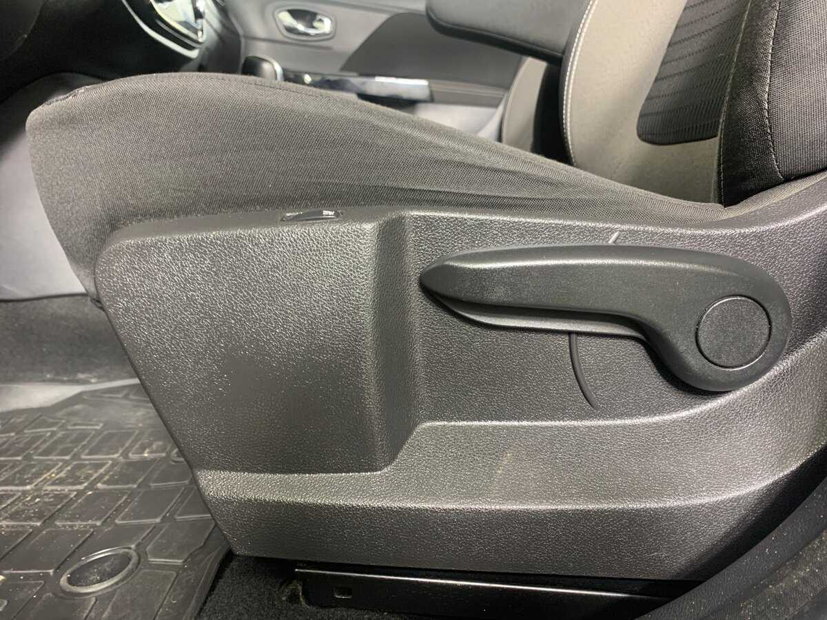 Б/У Рено Каптюр 2019 года. Фото: #16