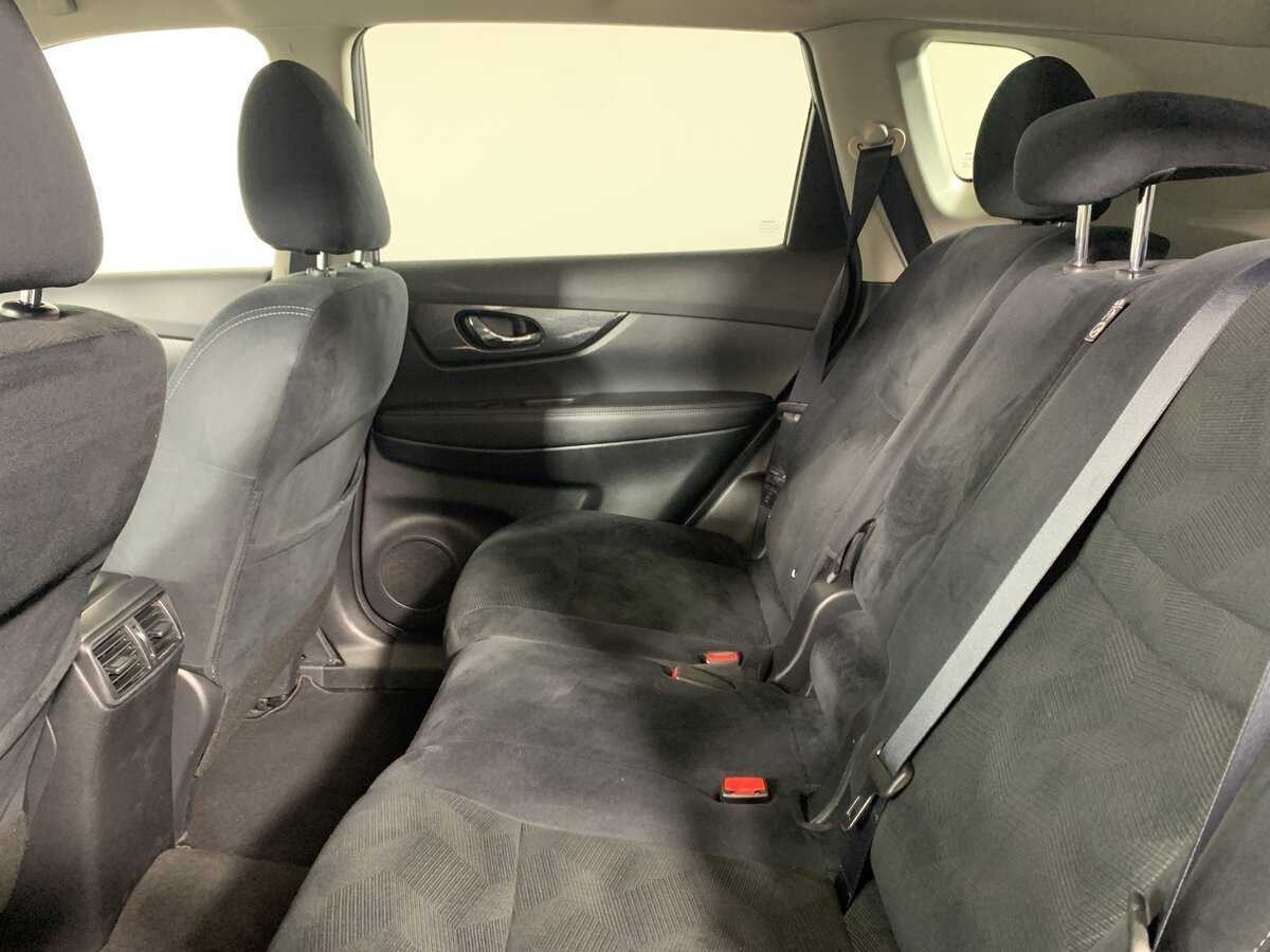 Б/У Ниссан Икс-Трейл 2016 года. Фото: #18