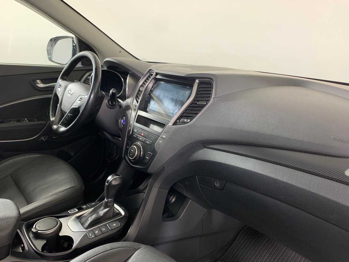 Б/У Хендай Санта Фе 2017 года. Фото: #13