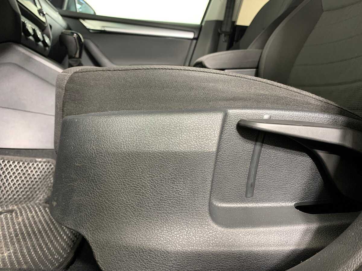 Б/У Шкода Октавия 2017 года. Фото: #16