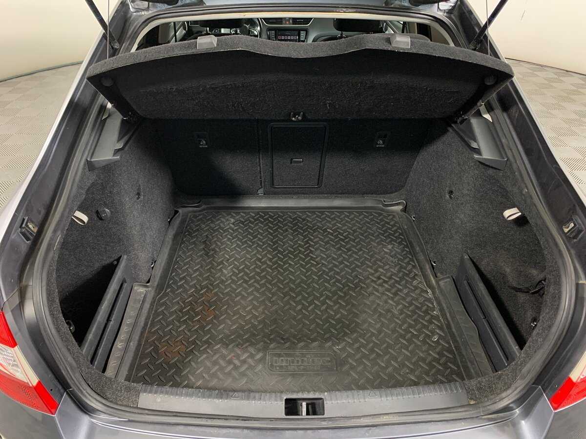 Б/У Шкода Октавия 2017 года. Фото: #19