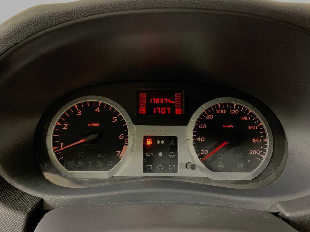 Б/У Лада (ВАЗ) Ларгус 2016 года. Фото: #13