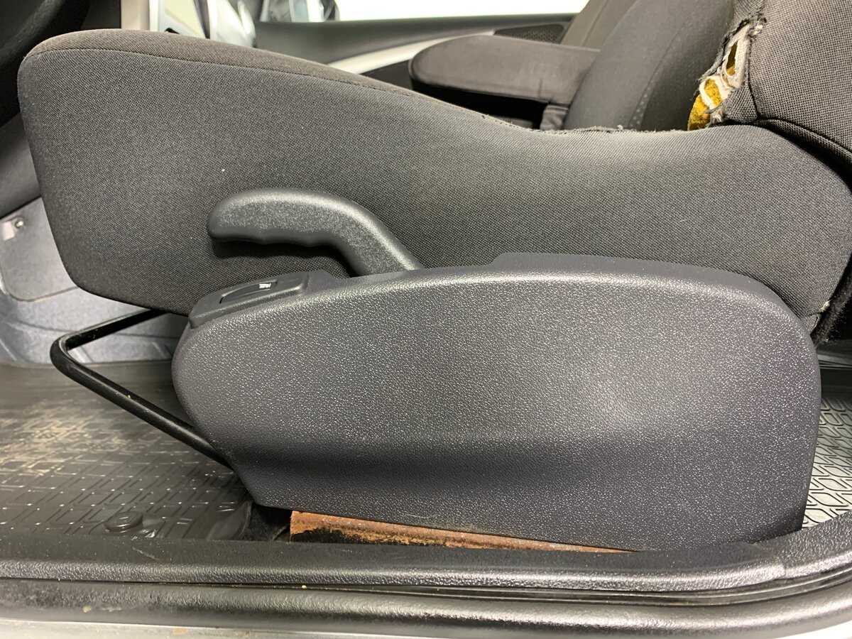 Б/У Ниссан Альмера 2014 года. Фото: #15