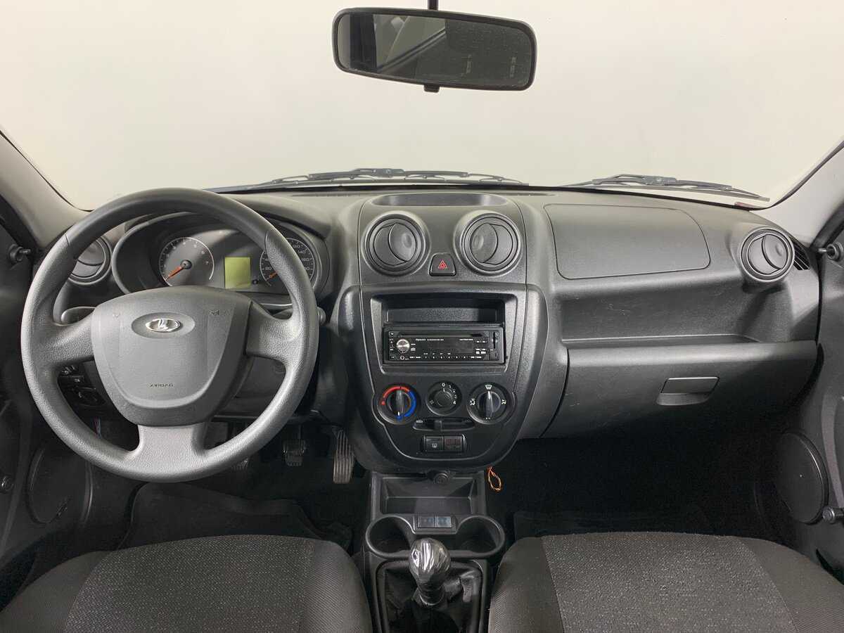 Б/У Лада (ВАЗ) Гранта 2013 года. Фото: #12