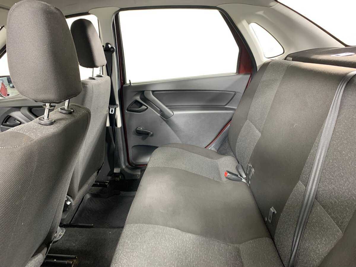 Б/У Лада (ВАЗ) Гранта 2013 года. Фото: #18