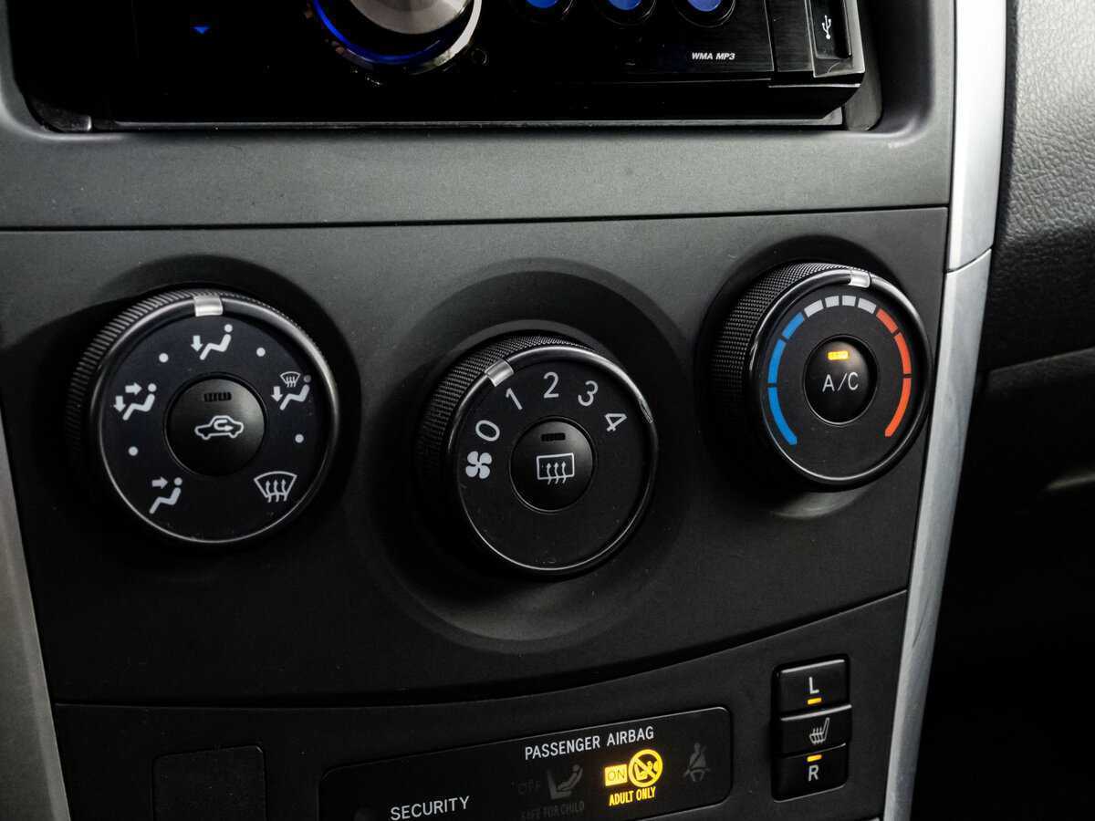 Б/У Тойота Королла 2012 года. Фото: #9