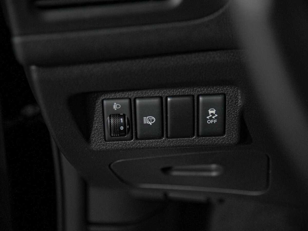 Б/У Ниссан Икс-Трейл 2014 года. Фото: #14