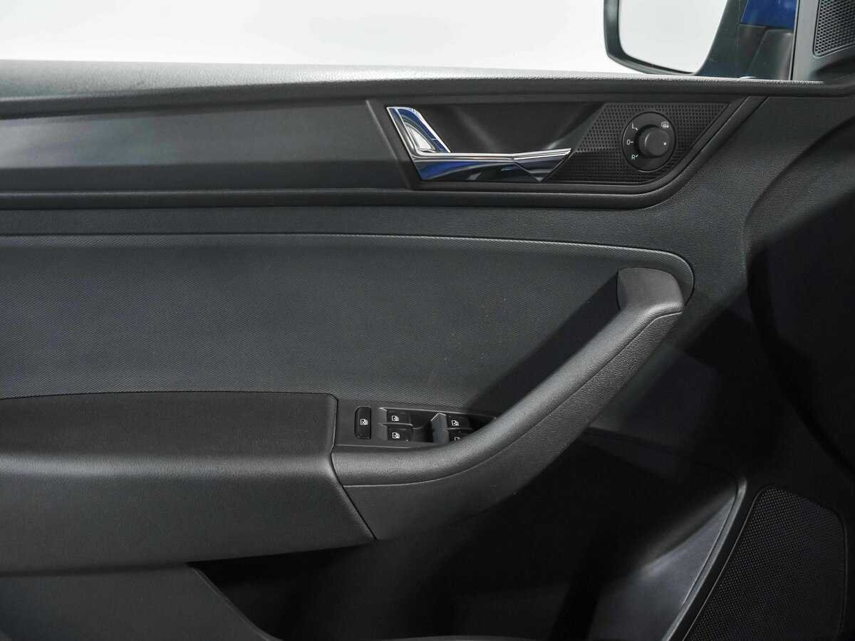 Б/У Шкода Рапид 2021 года. Фото: #11