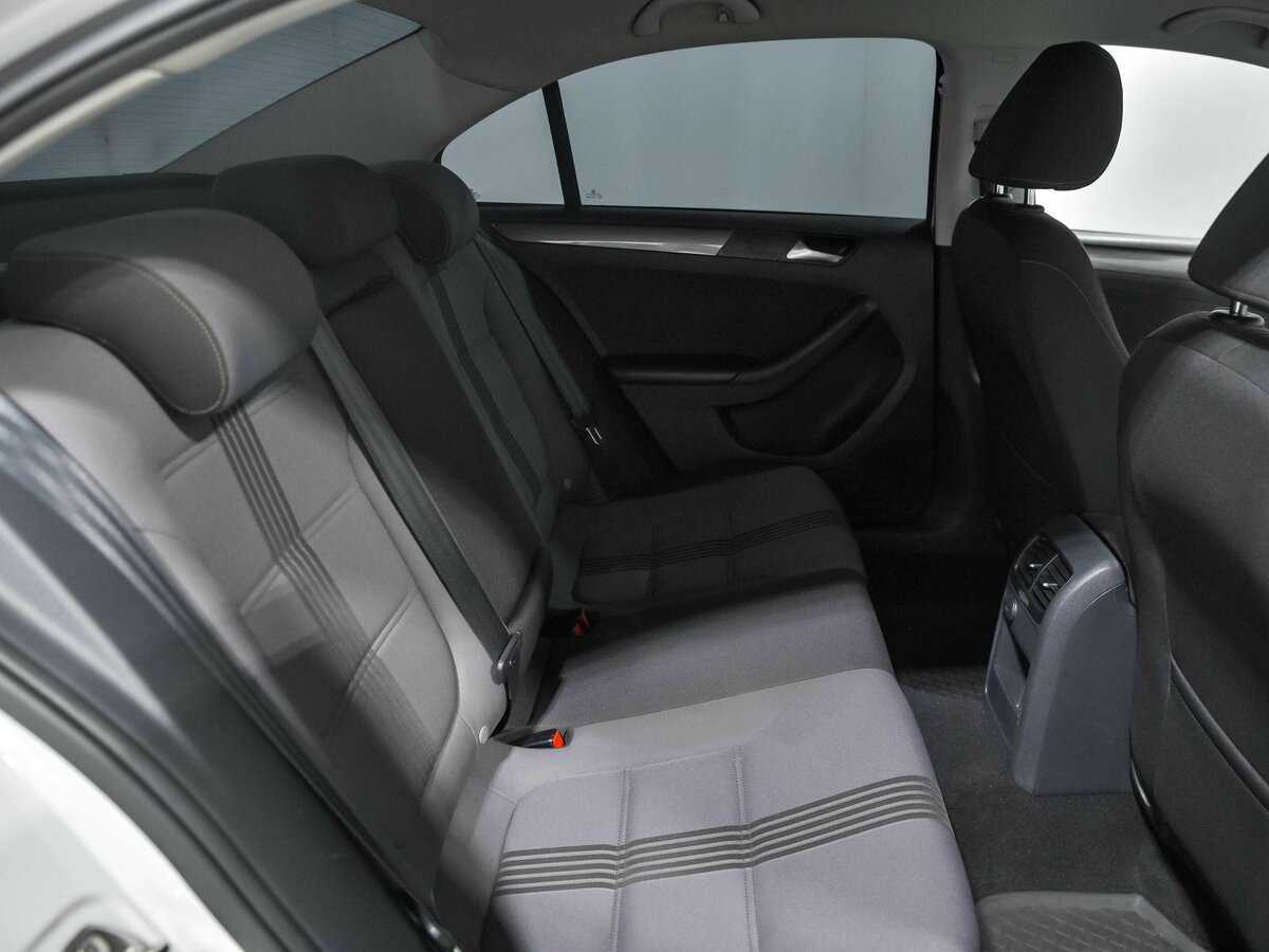 Б/У Фольксваген Джетта 2016 года. Фото: #12