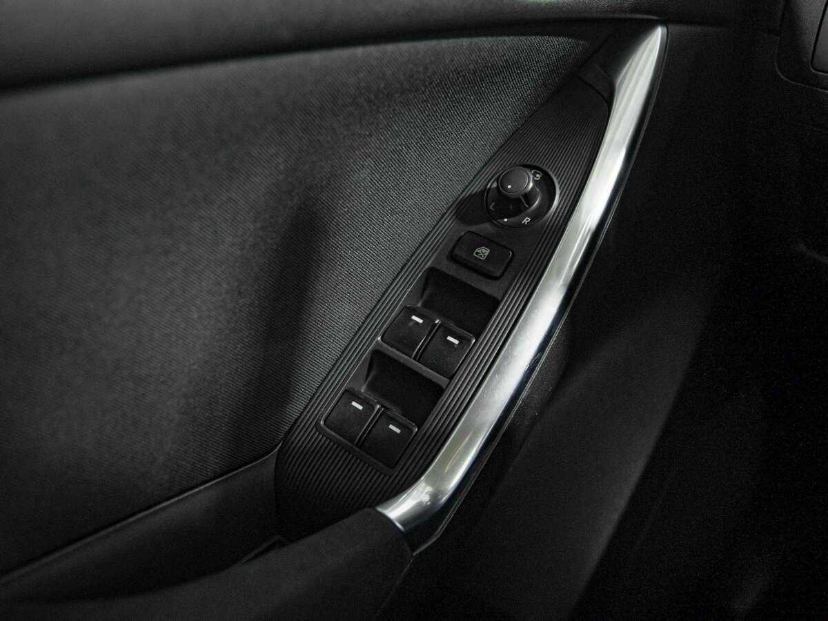 Б/У Мазда Ц-Икс-5 2012 года. Фото: #11