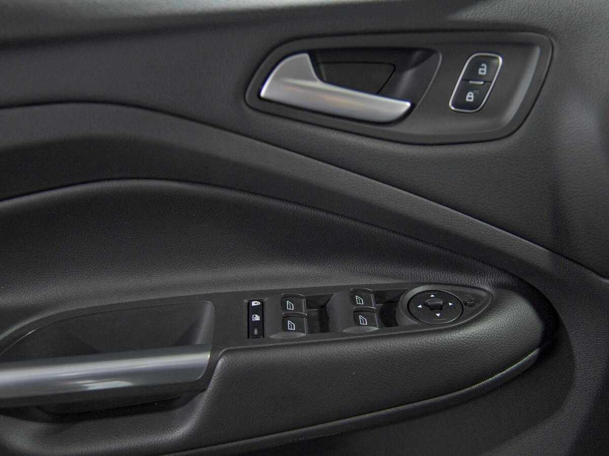 Б/У Форд Куга 2018 года. Фото: #12