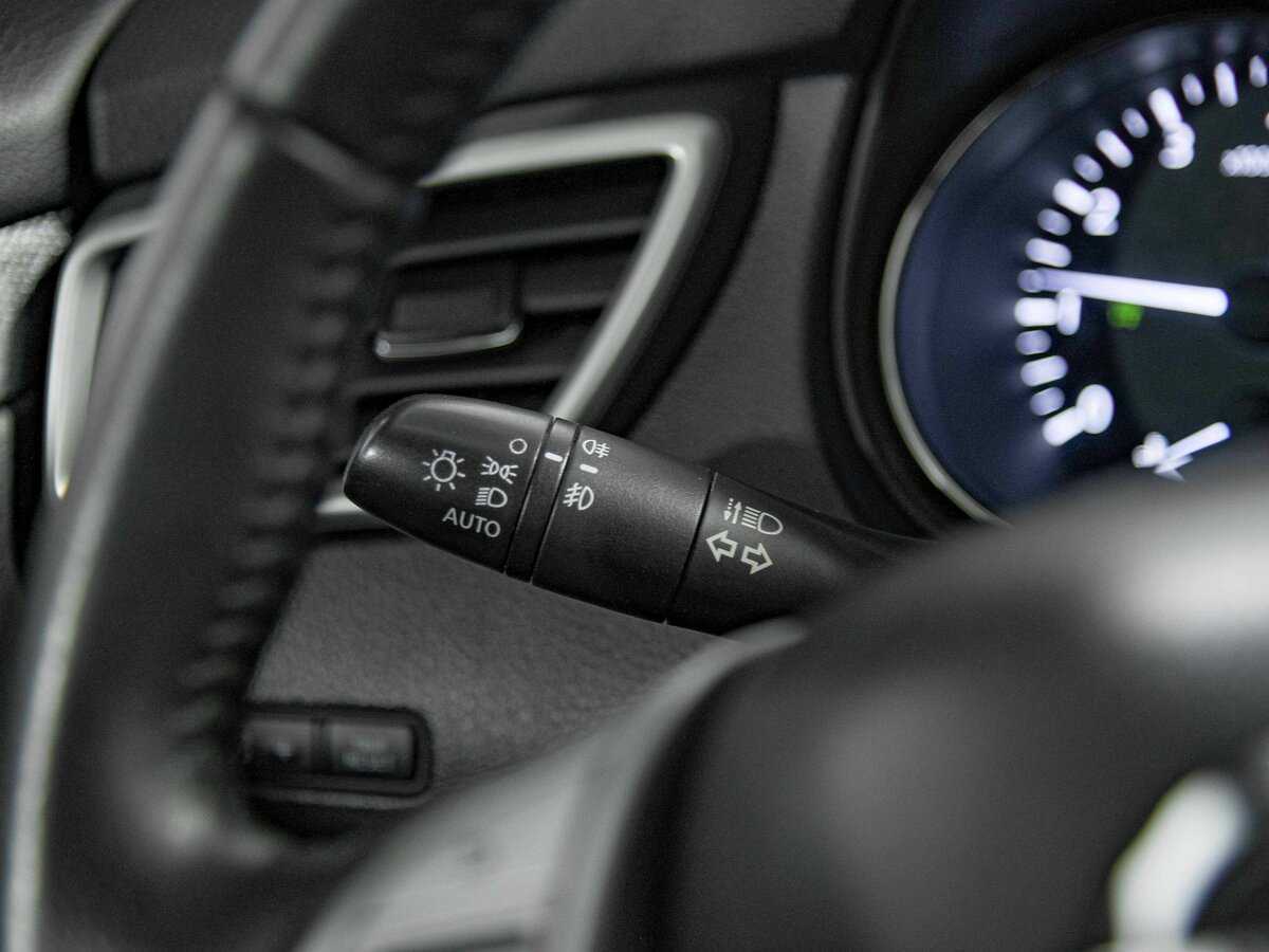 Б/У Ниссан Икс-Трейл 2016 года. Фото: #7