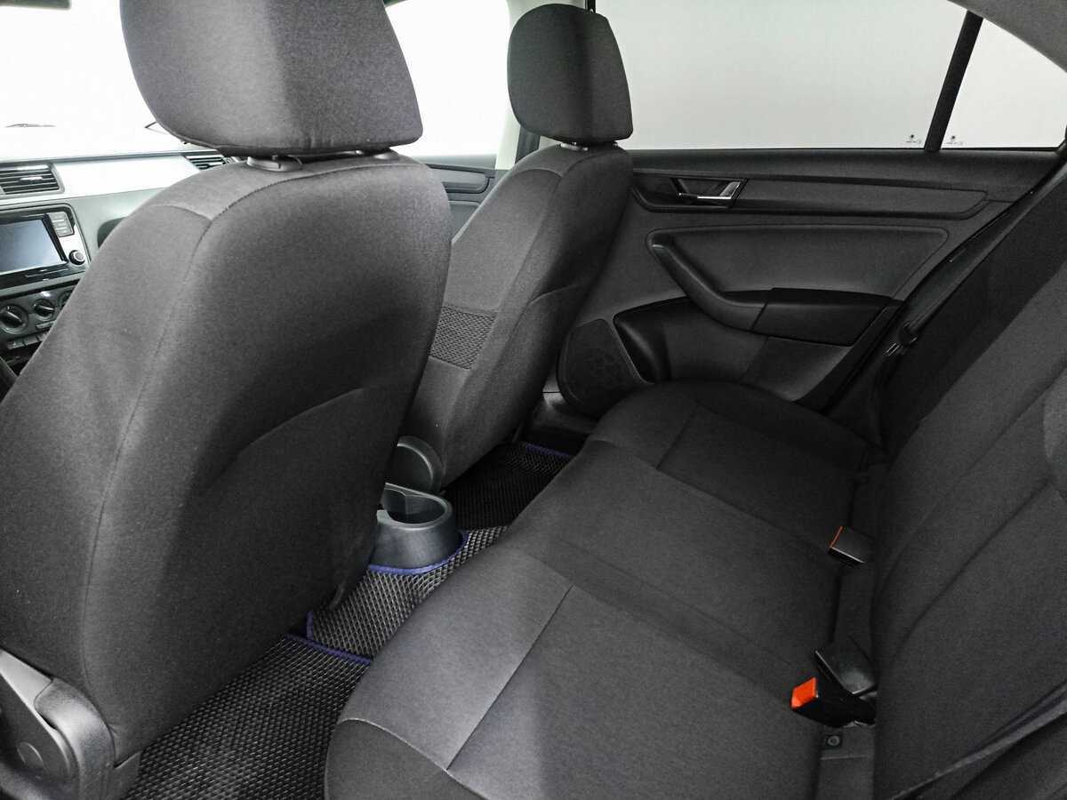 Б/У Шкода Рапид 2018 года. Фото: #9