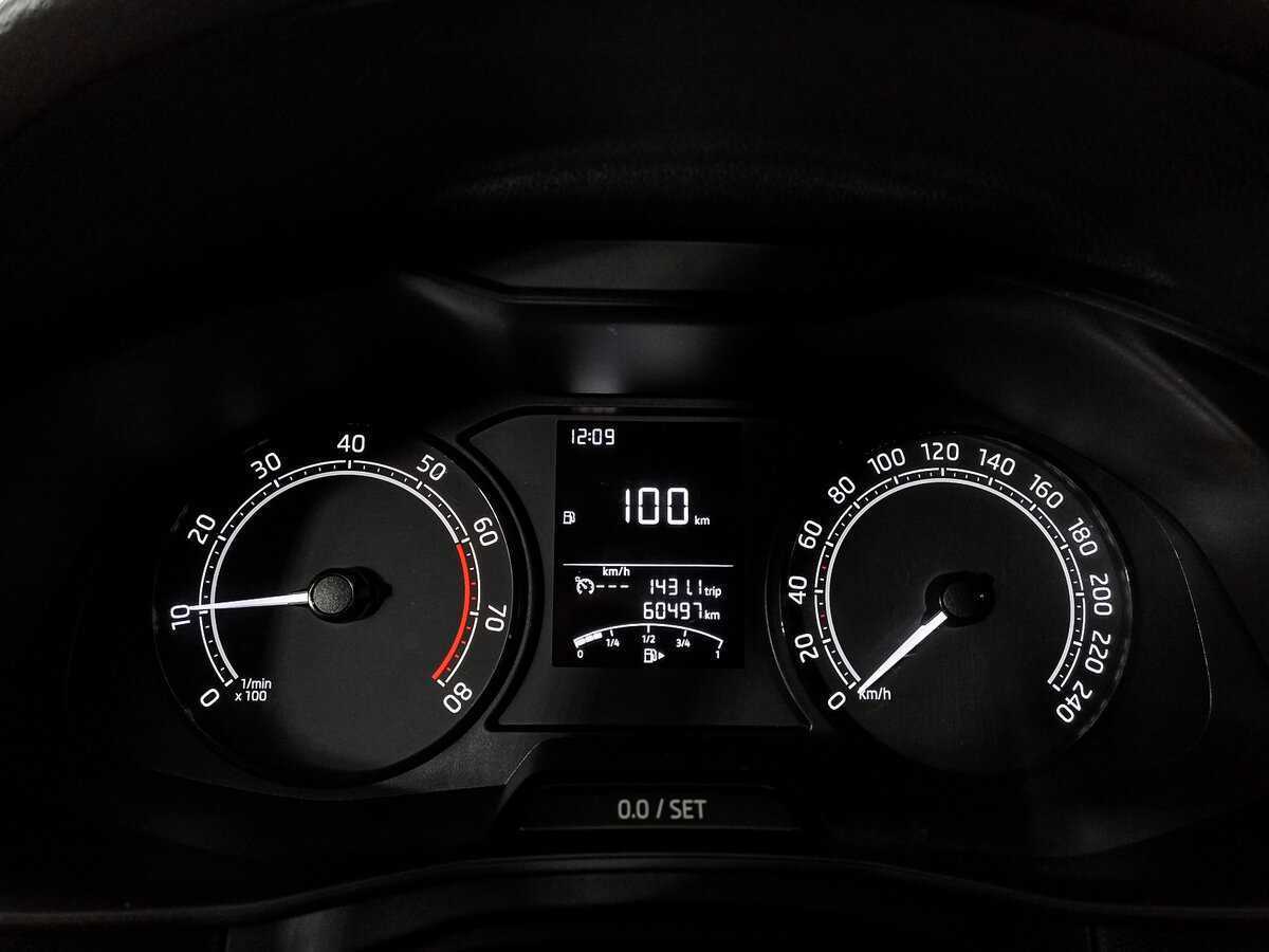 Б/У Шкода Рапид 2021 года. Фото: #9