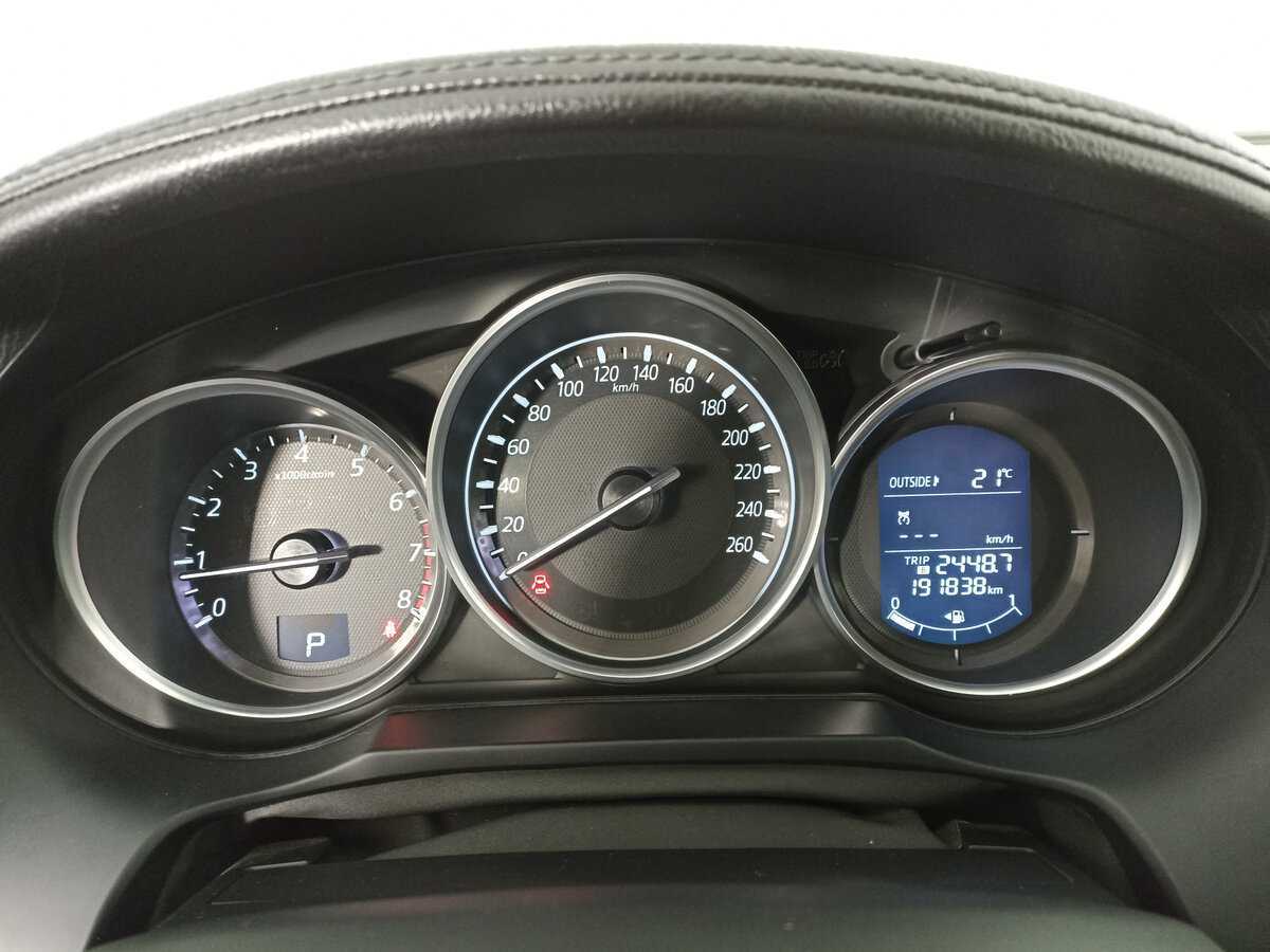 Б/У Мазда 6 2016 года. Фото: #11