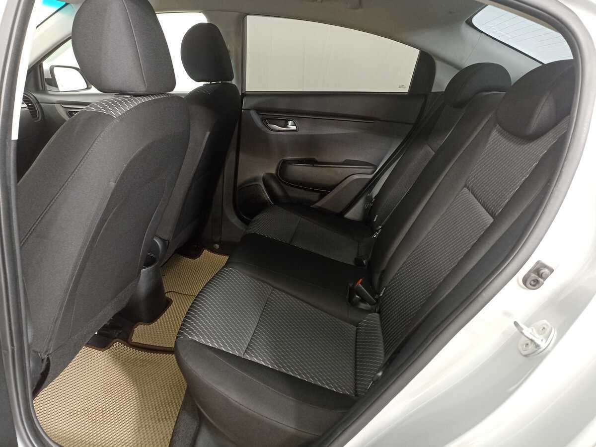 Б/У Киа Рио 2017 года. Фото: #11