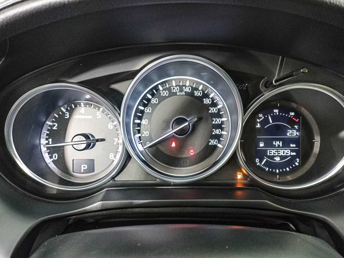 Б/У Мазда 6 2017 года. Фото: #10