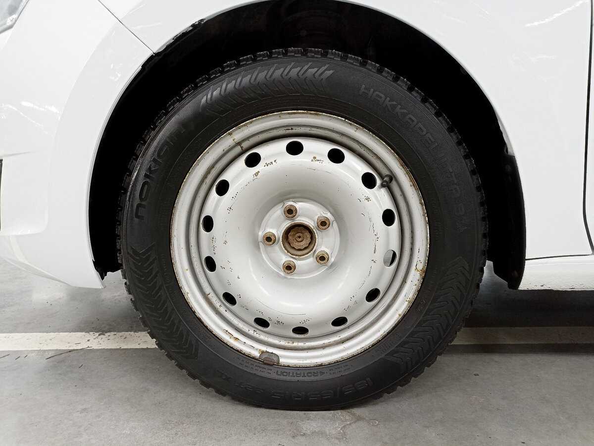 Б/У Шкода Рапид 2019 года. Фото: #17