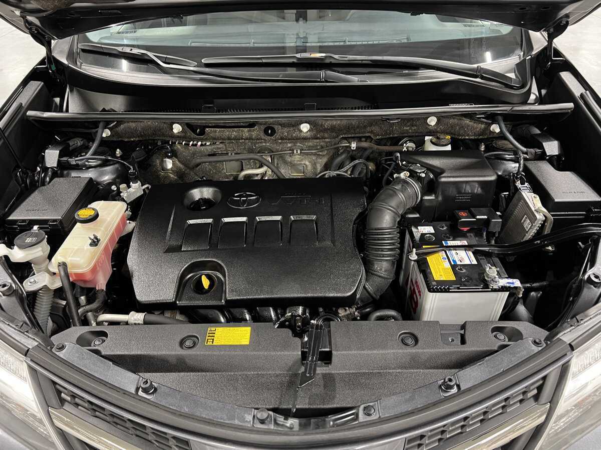 Б/У Тойота Рав4 2014 года. Фото: #8