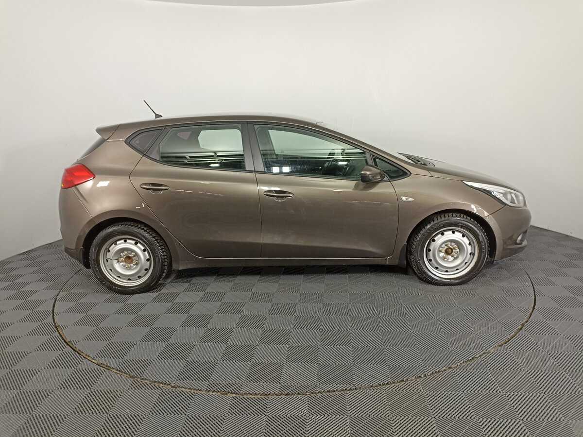 Б/У Киа Сид 2012 года. Фото: #3