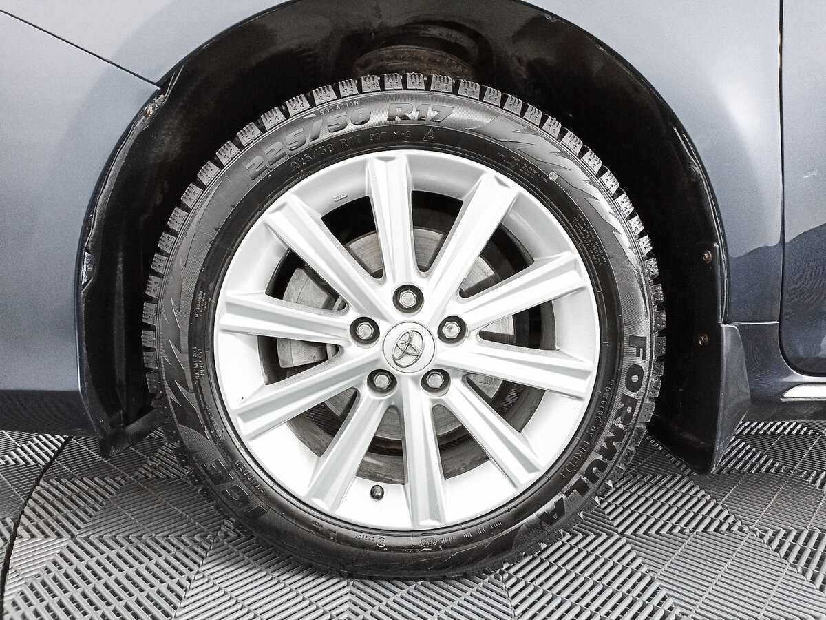 Б/У Тойота Камри 2014 года. Фото: #15