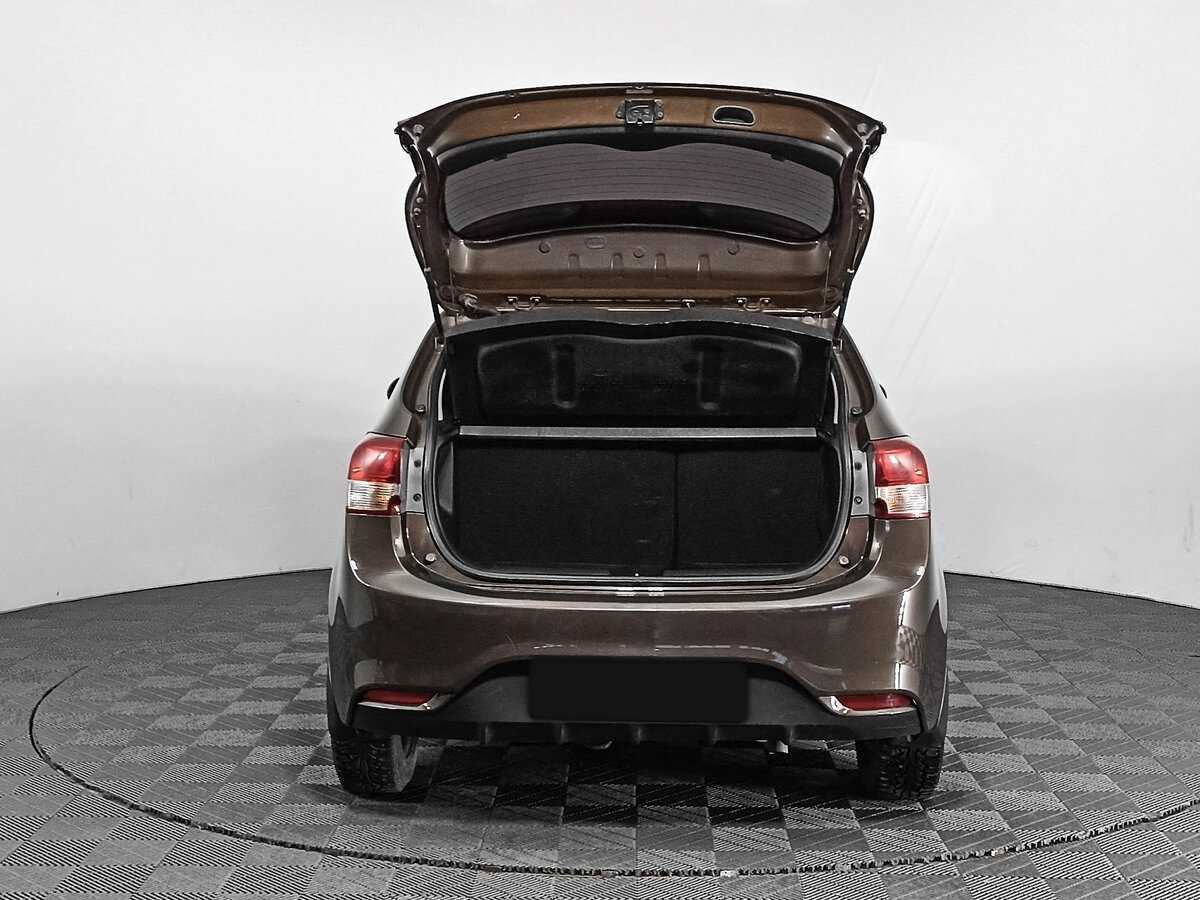 Б/У Киа Рио 2017 года. Фото: #9