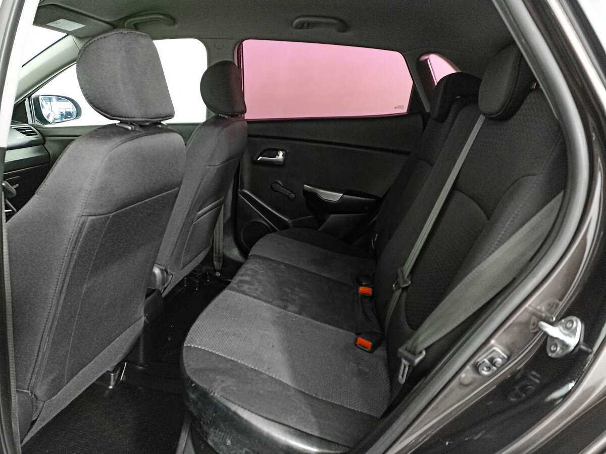 Б/У Киа Рио 2017 года. Фото: #11