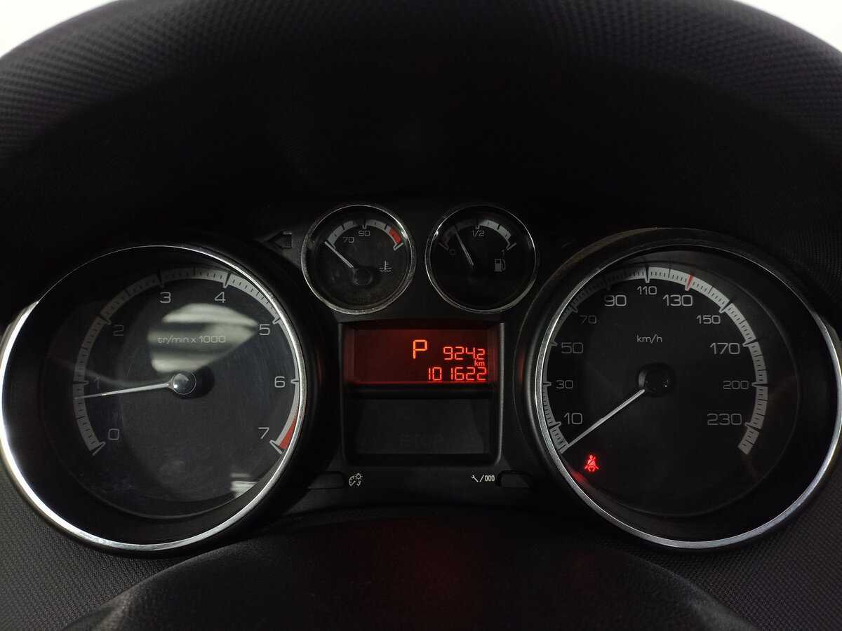 Б/У Пежо 408 2012 года. Фото: #7