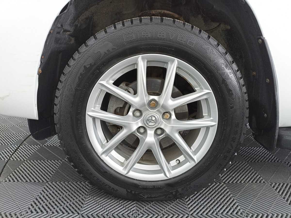 Б/У Тойота Рав4 2012 года. Фото: #15