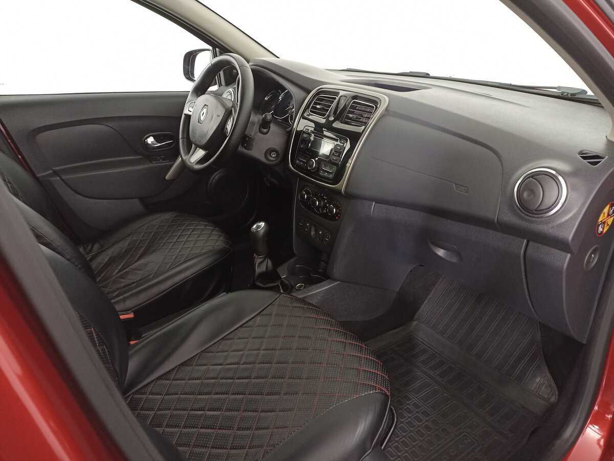 Б/У Рено Логан 2015 года. Фото: #9