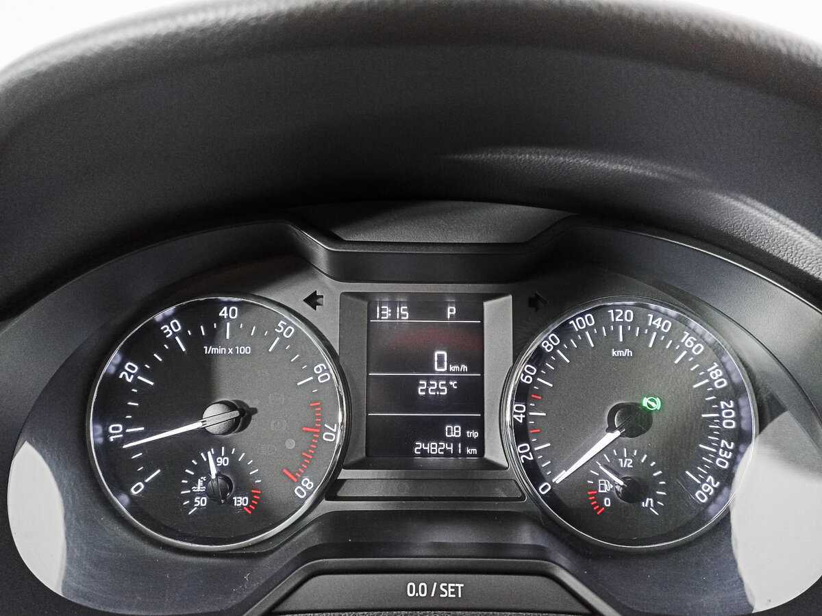 Б/У Шкода Октавия 2014 года. Фото: #8