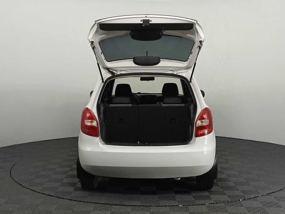 Б/У Шкода Фабия 2013 года. Фото: #9