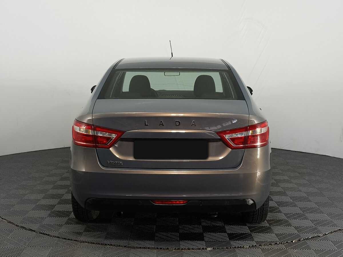 Б/У Лада (ВАЗ) Веста 2017 года. Фото: #4