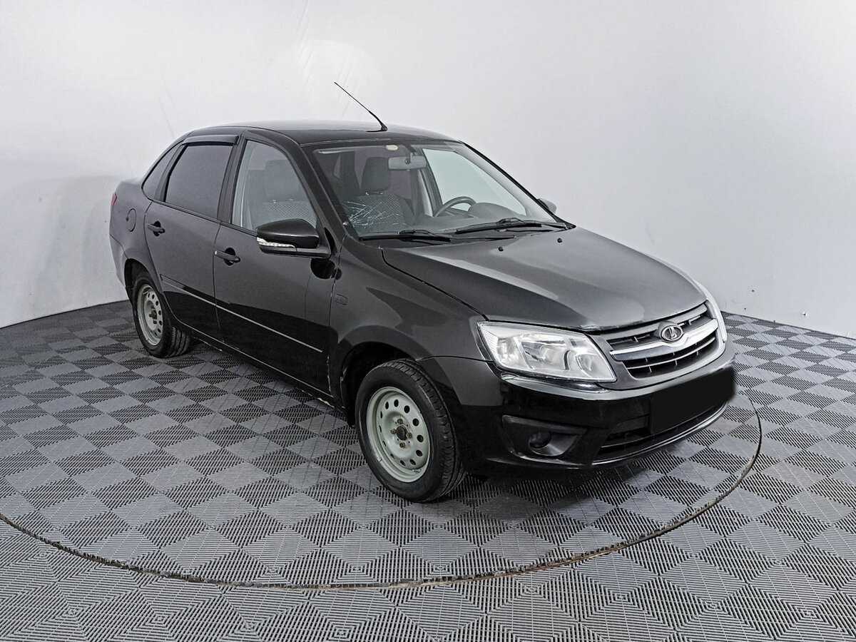 Б/У Лада (ВАЗ) Гранта 2017 года. Фото: #2