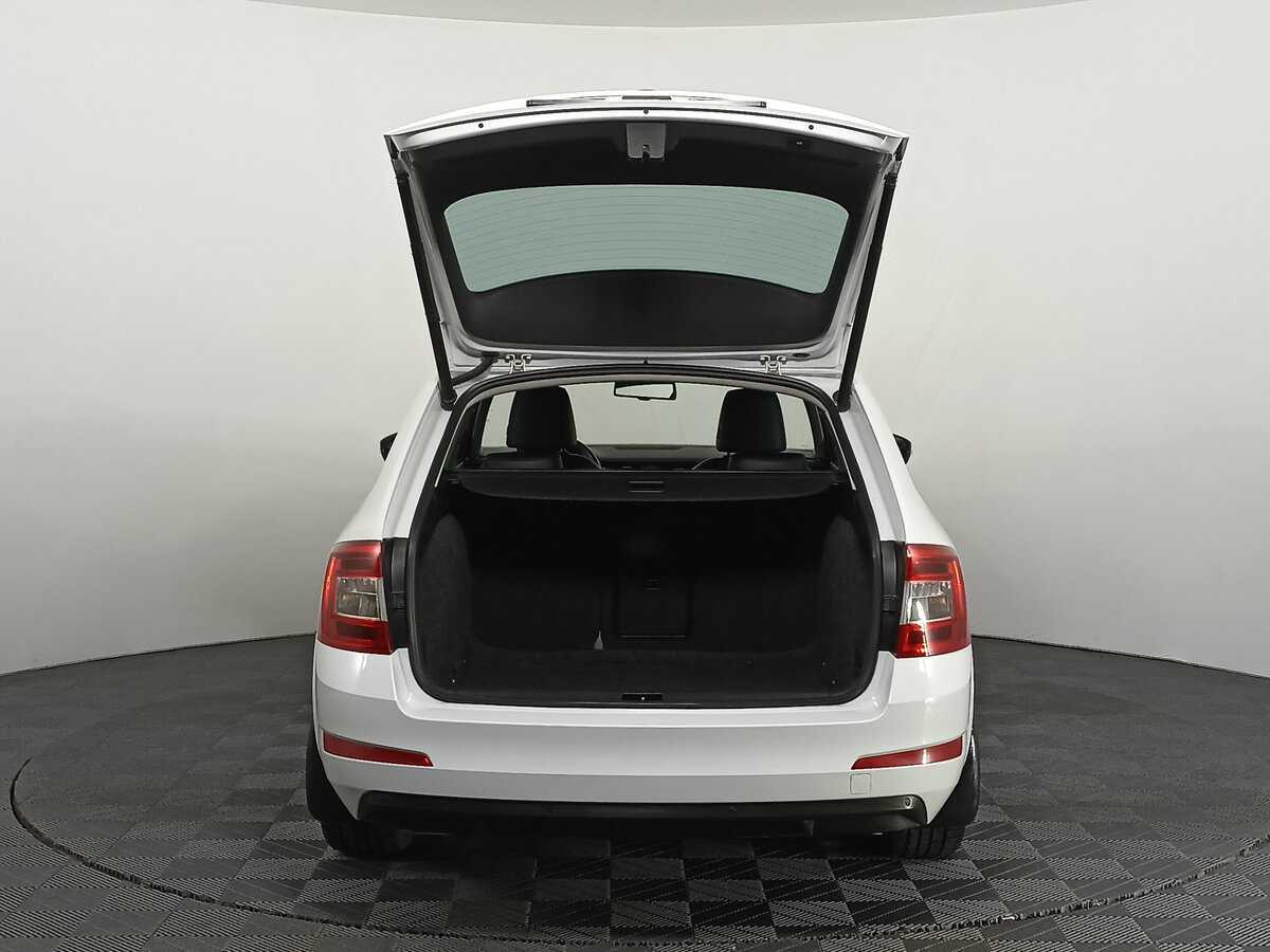 Б/У Шкода Октавия 2015 года. Фото: #9