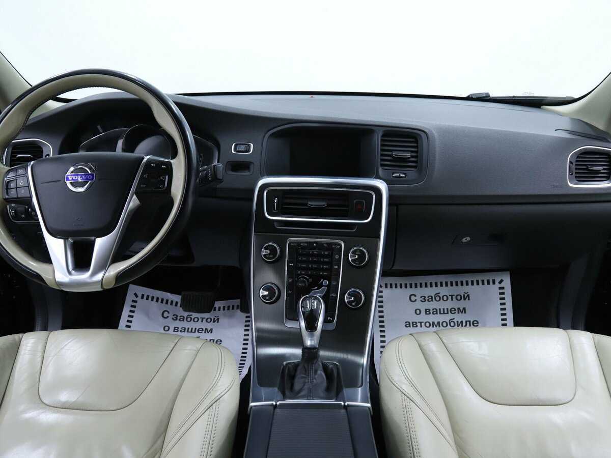 Б/У Вольво С60 2014 года. Фото: #8