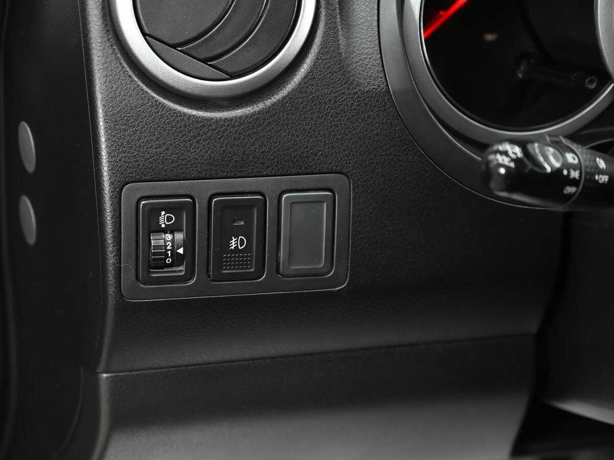 Б/У Сузуки Гранд Витара 2013 года. Фото: #4