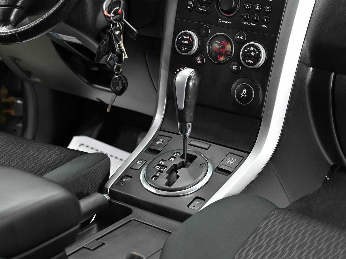 Б/У Сузуки Гранд Витара 2013 года. Фото: #7