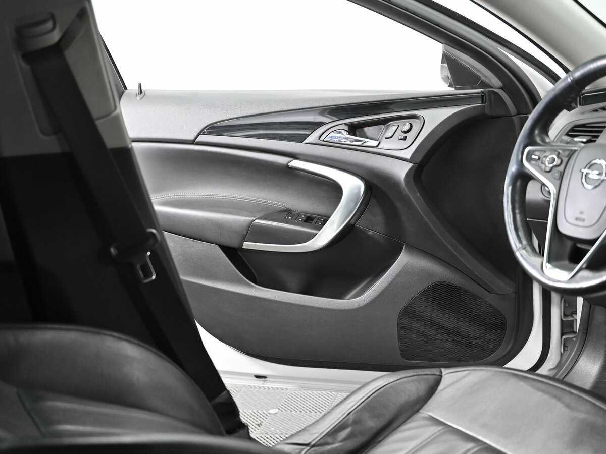 Б/У Опель Инсигния 2014 года. Фото: #5