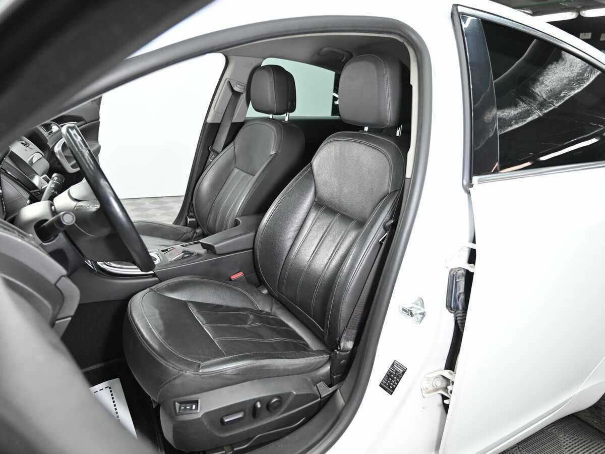 Б/У Опель Инсигния 2014 года. Фото: #6